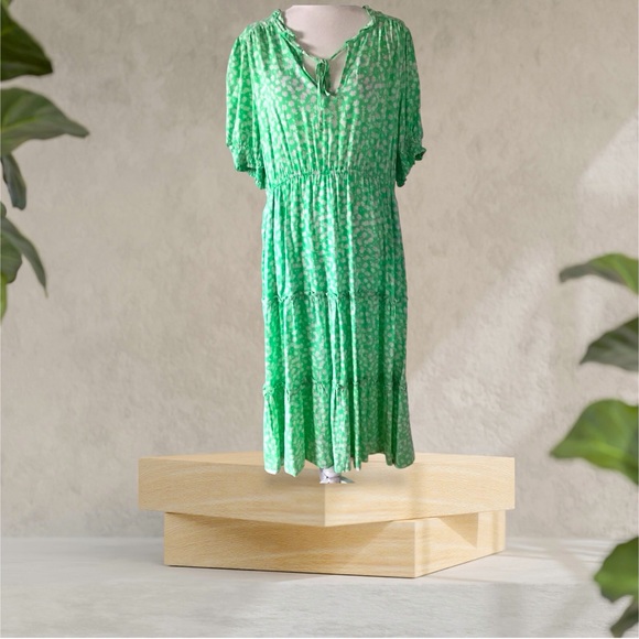 Who What Wear Dresses & Skirts - WHO WHAT WEAR Maxi Dress Tiered Short Sleeve Elastic Waist Pink/Green Size XXL